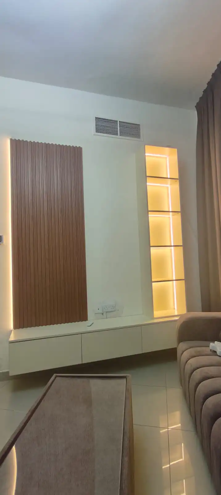 001099 (12) 001099 (12)