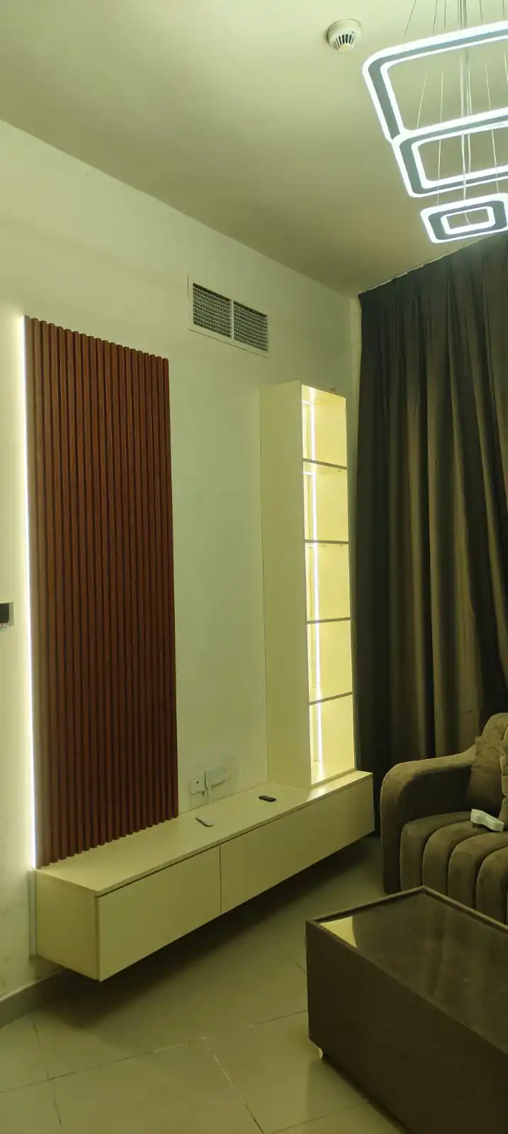 001099 (13) 001099 (13)