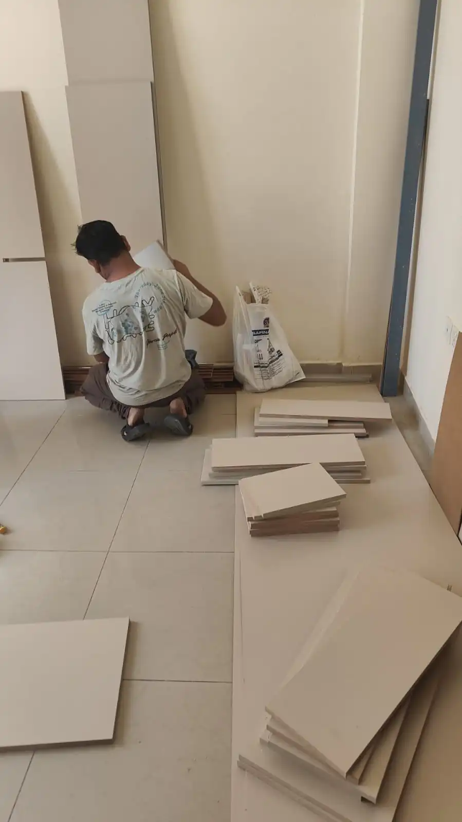 001100 (8) 001100 (8)