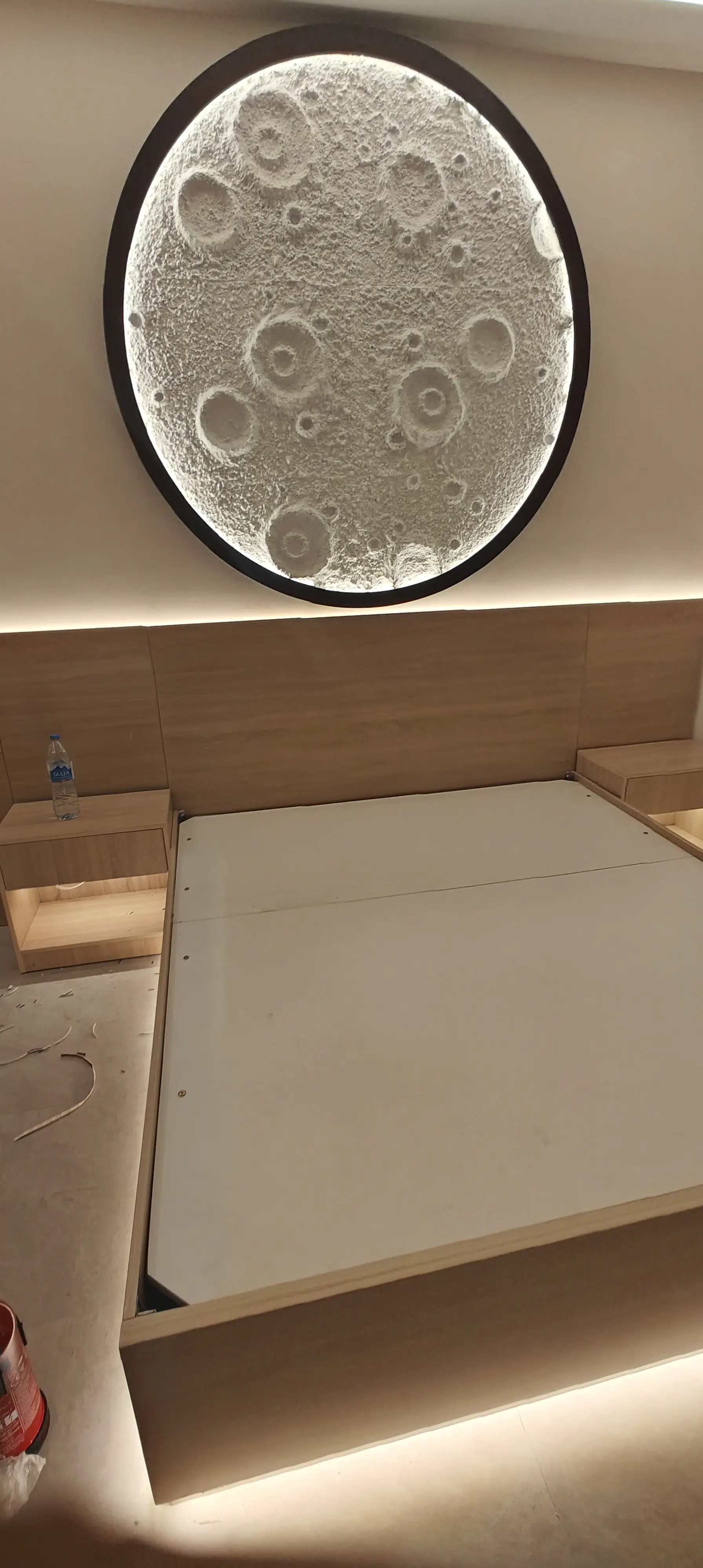 001108 Hydrolic Bed and Hanging Moon (24) 001108 Hydrolic Bed and Hanging Moon (24)