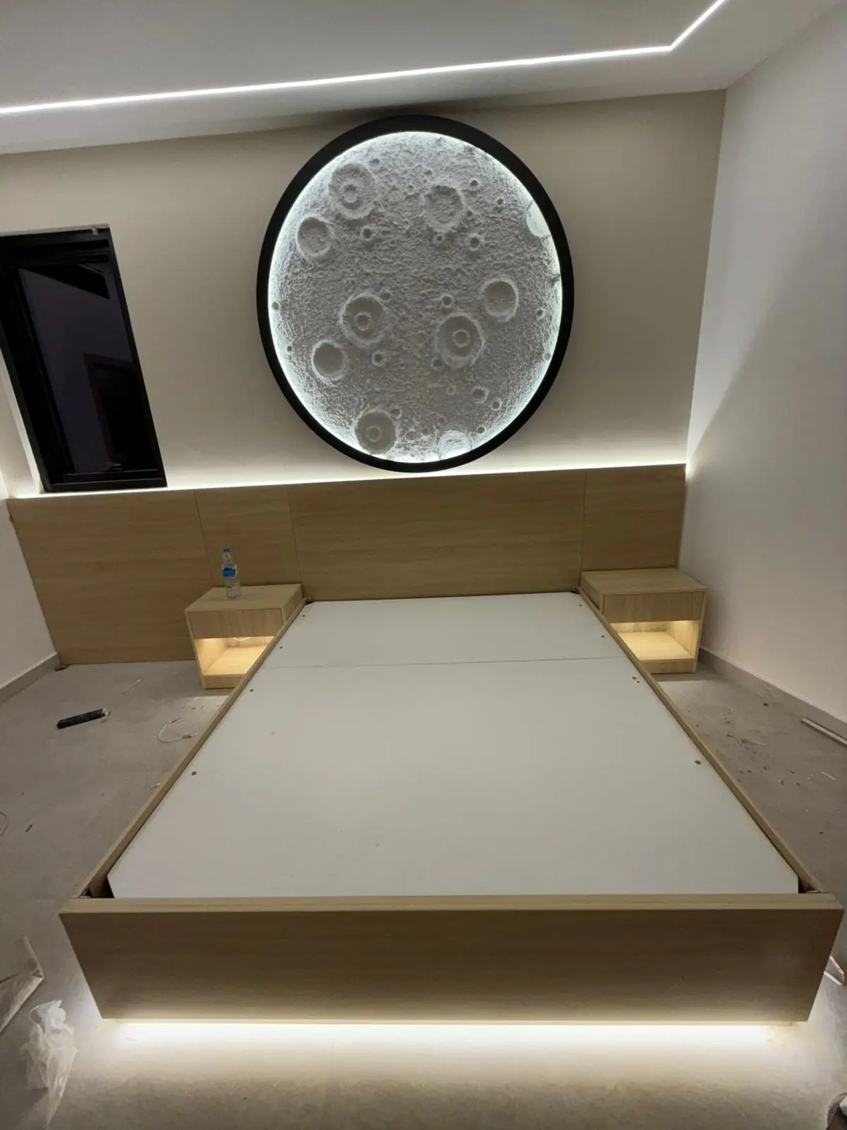 001108 Hydrolic Bed and Hanging Moon (3) 001108 Hydrolic Bed and Hanging Moon (3)
