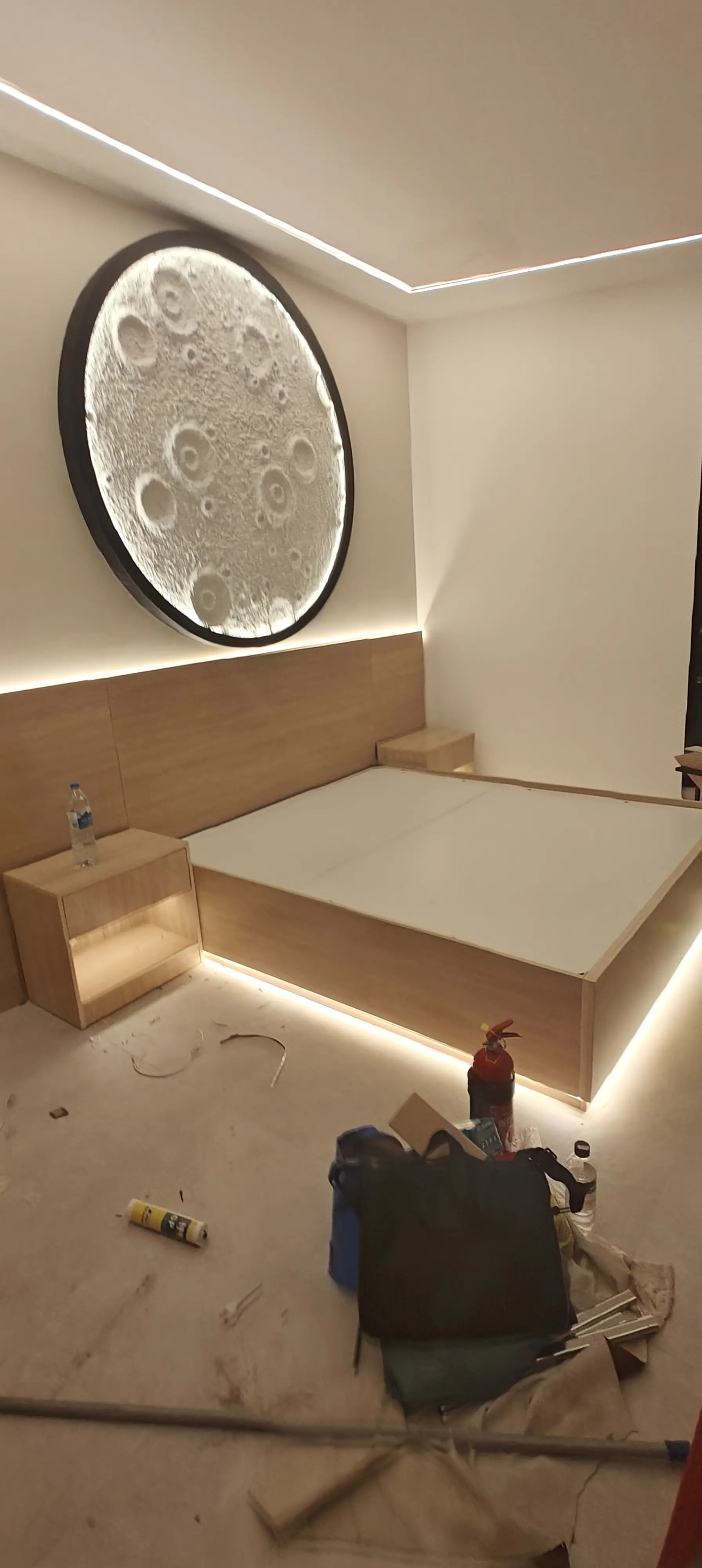 001108 Hydrolic Bed and Hanging Moon (32) 001108 Hydrolic Bed and Hanging Moon (32)
