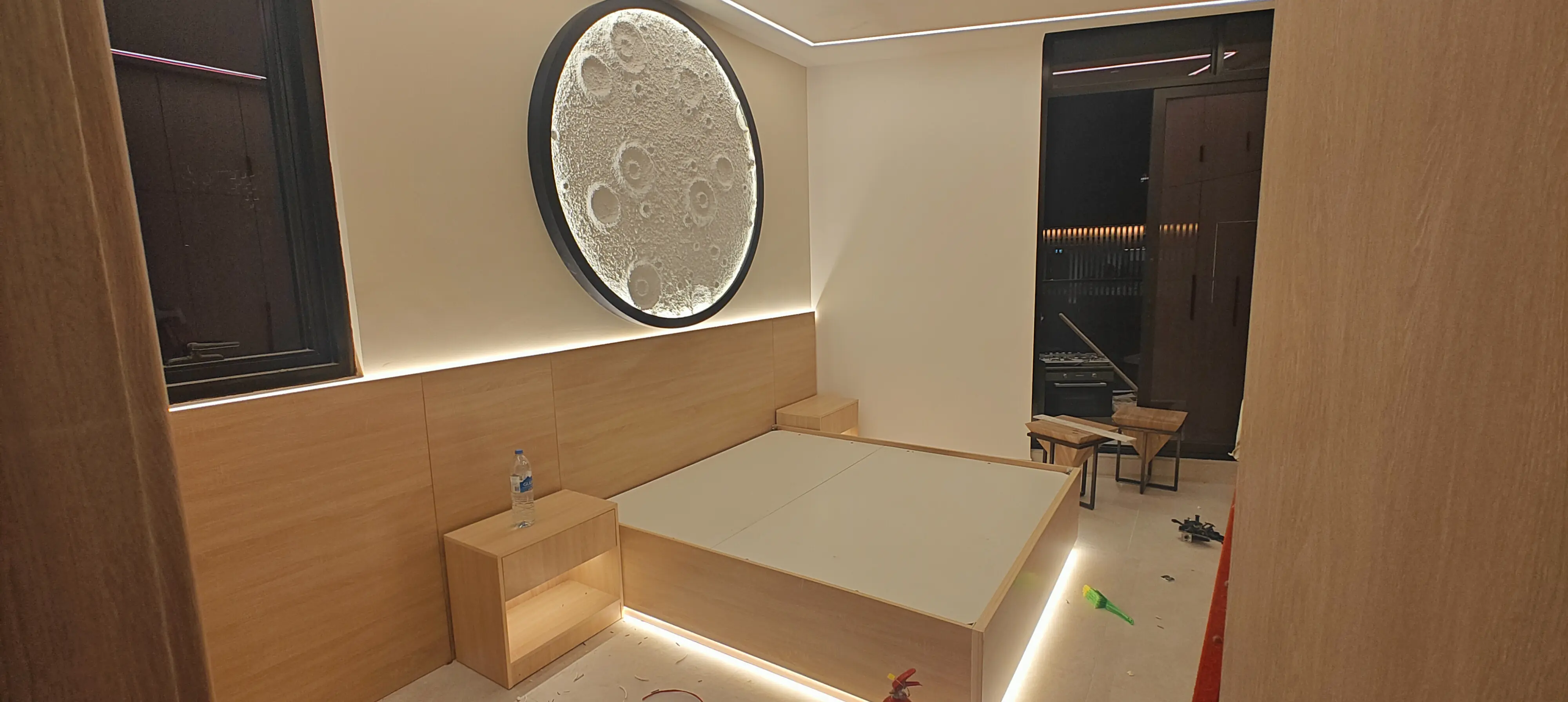 001108 Hydrolic Bed and Hanging Moon (34) 001108 Hydrolic Bed and Hanging Moon (34)