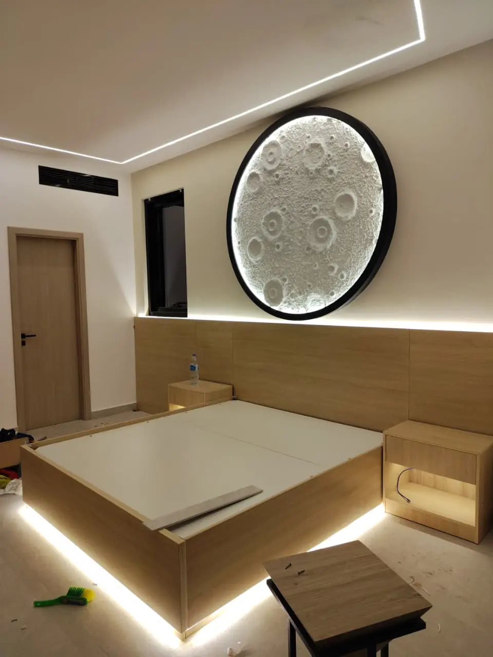 001108 Hydrolic Bed and Hanging Moon (4) 001108 Hydrolic Bed and Hanging Moon (4)