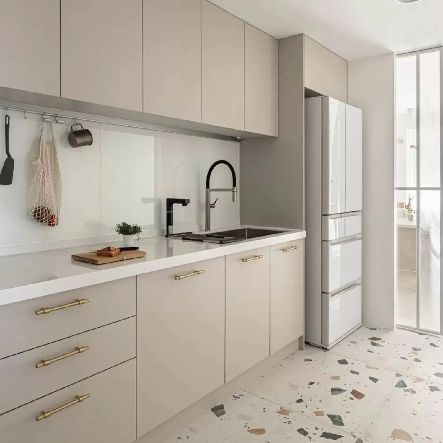 Kitchen Cabinets | Instylea | Kitchen Interior | Dubai | UAE