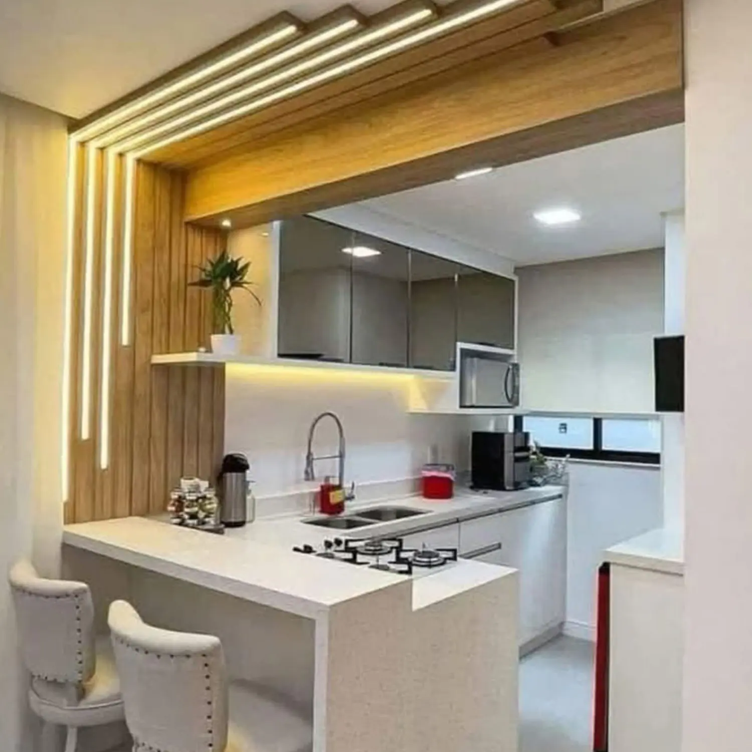 Kitchen Island | Instylea | Kitchen Interior | Dubai | UAE
