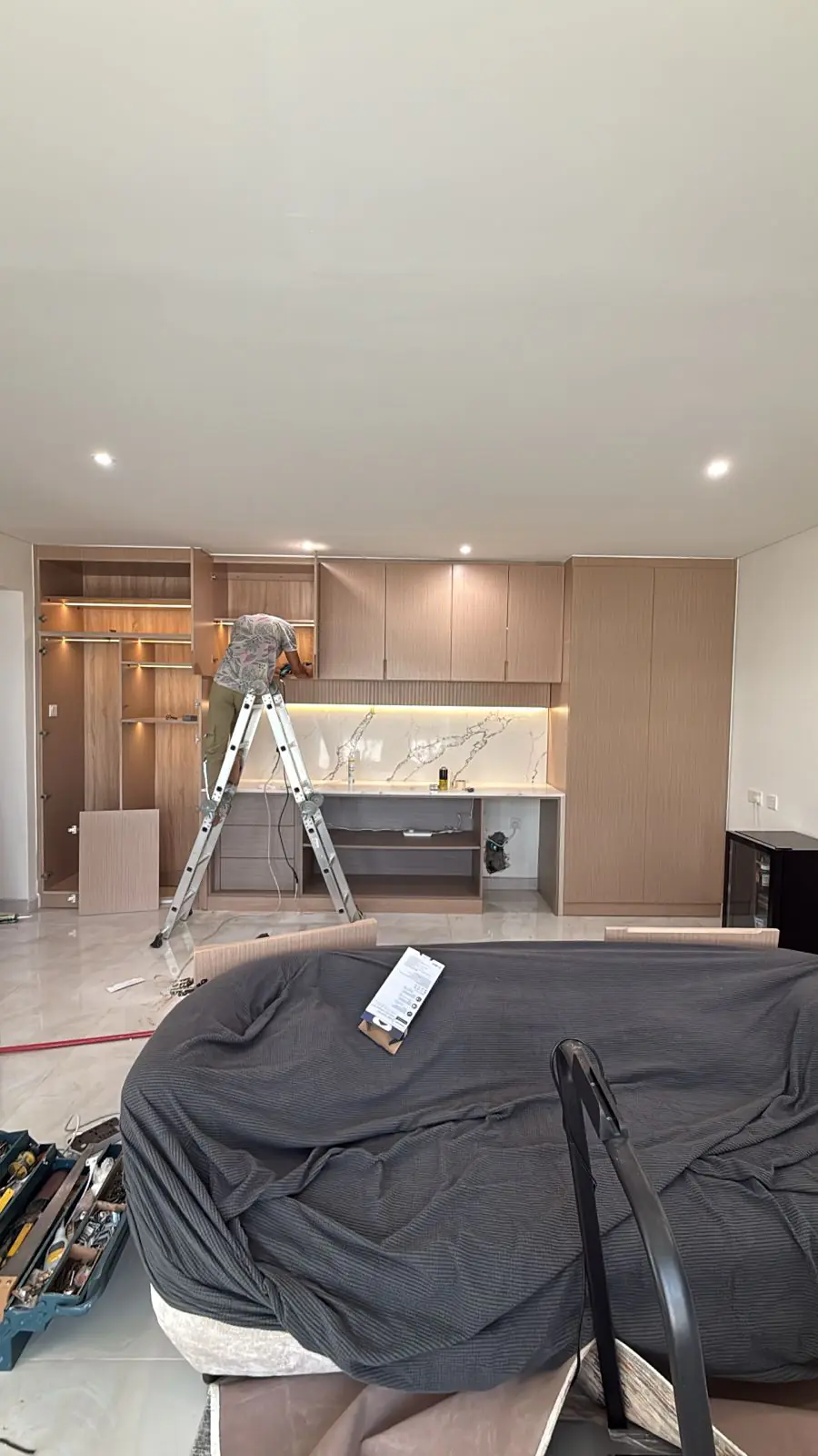 TV media wall and curtains installation in Damac Hills Dubai (5) TV media wall and curtains installation in Damac Hills Dubai (5)