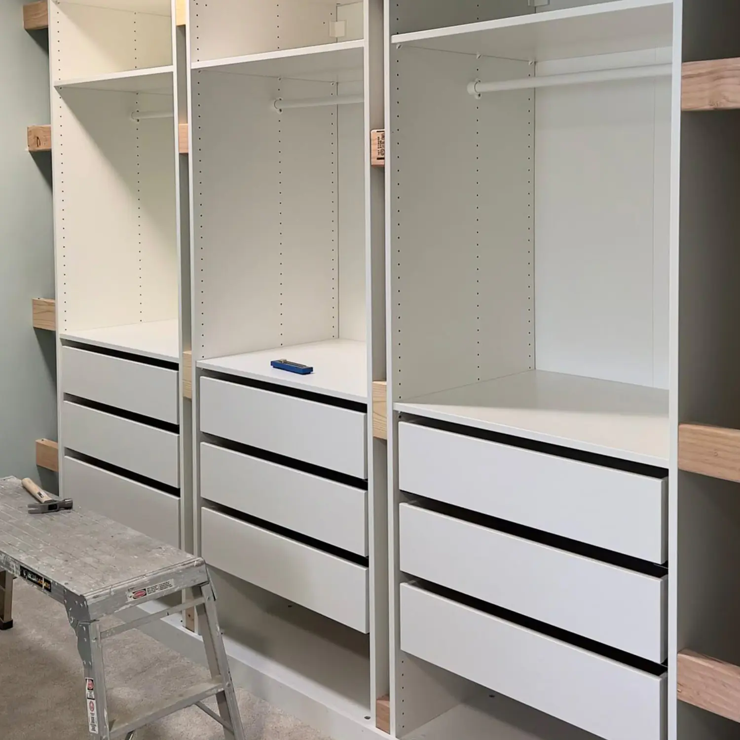 Wardrobes | Instylea | UAE Furniture